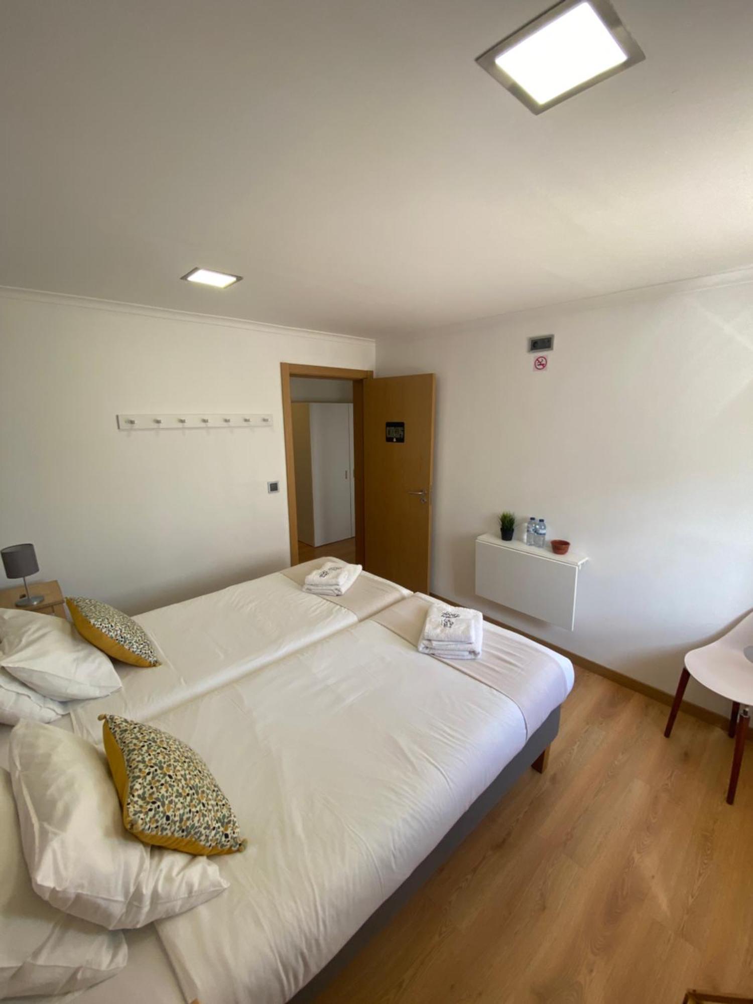 Like A Local Guest House Ерісейра Екстер'єр фото